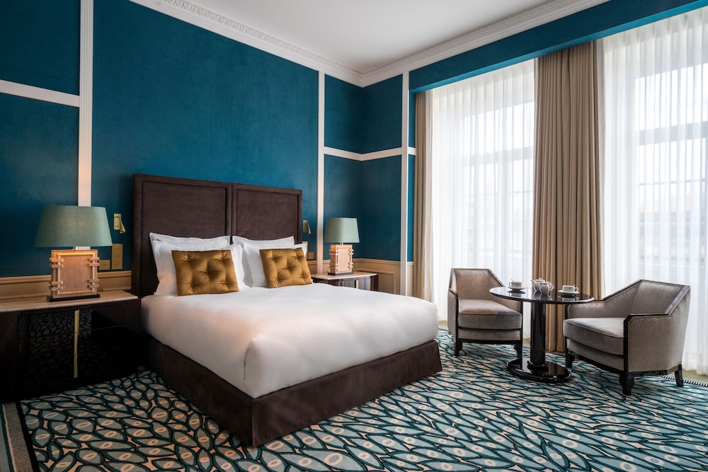 Deluxe Suite (Grand)
