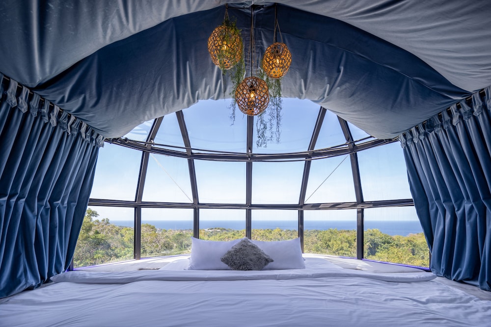 One Bedroom Premium Suite - Airship 1 photo 1