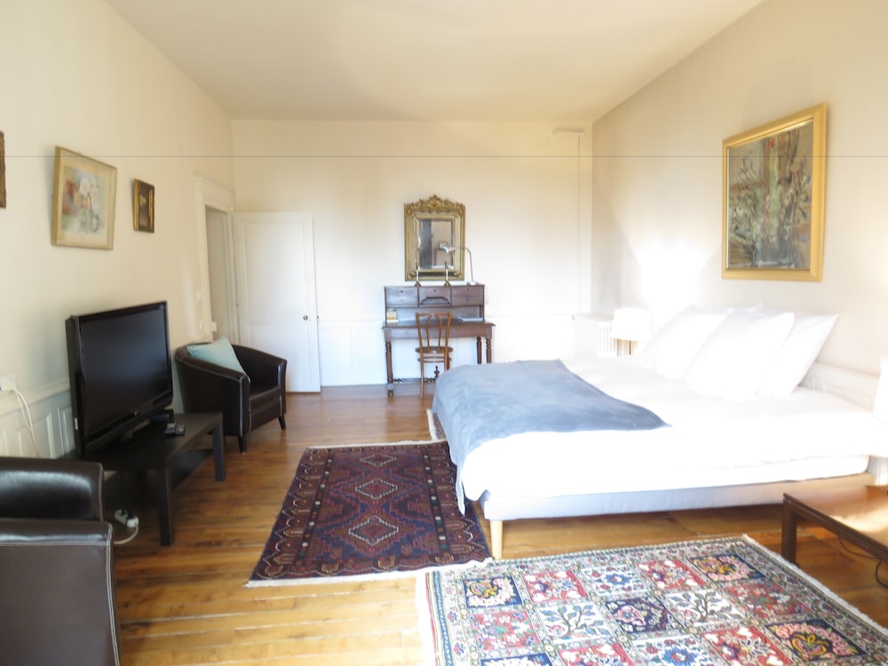Double or Twin Room (Sepia) photo 2