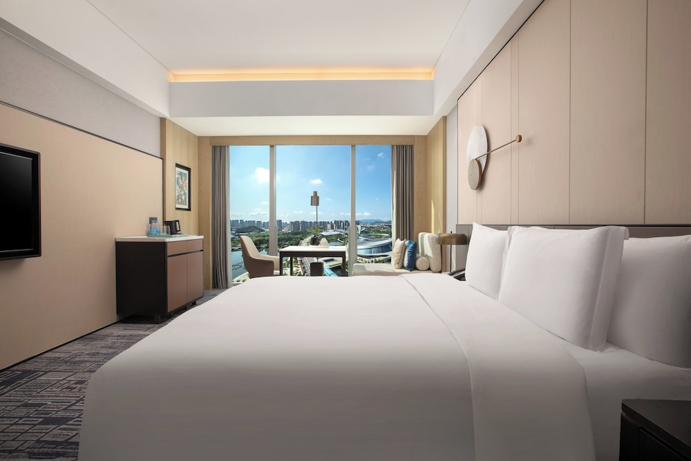 Standard Room, 1 King Bed photo 1
