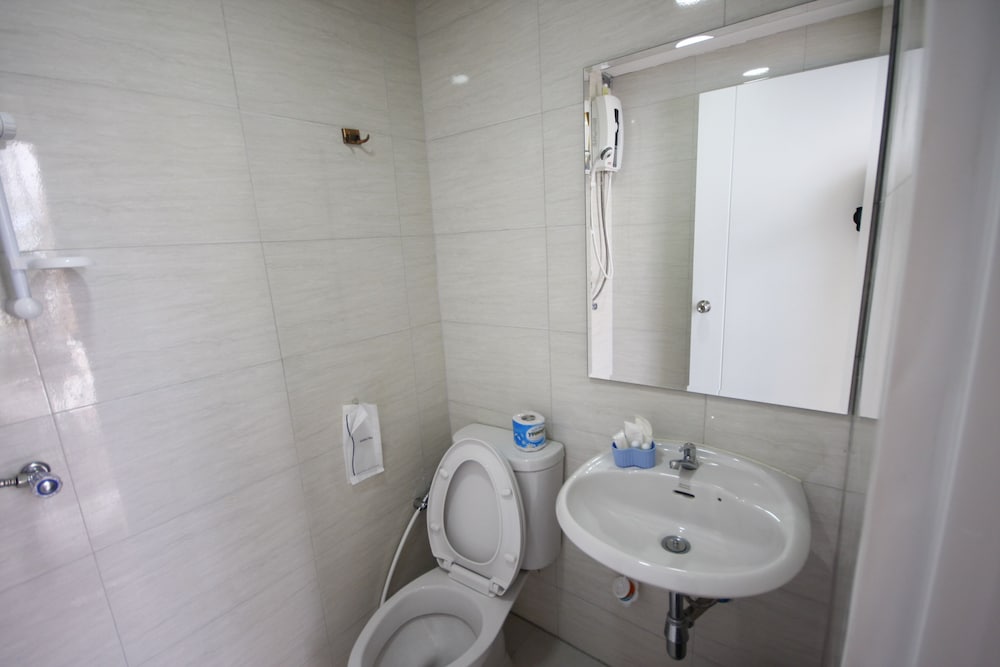 Standard Twin Room photo 3