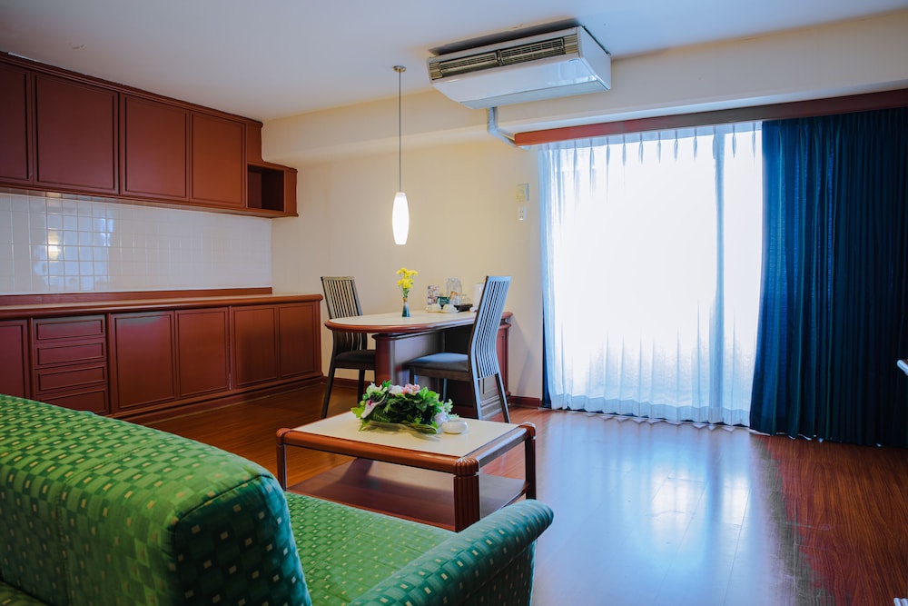 Superior Suite, City View photo 1