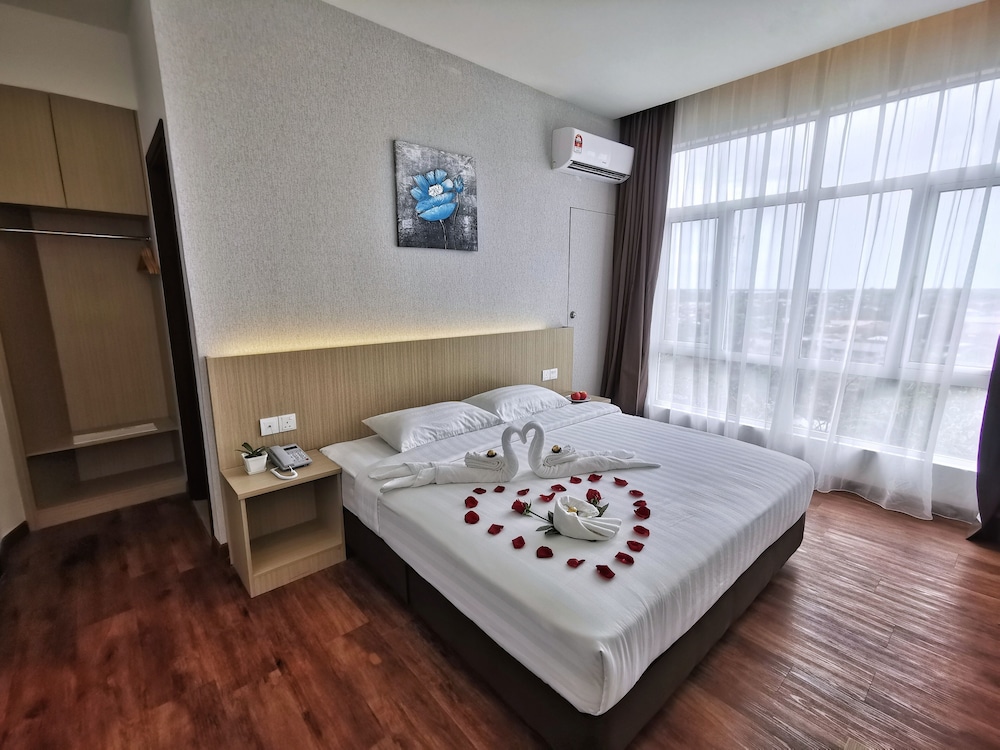 Superior King Room - Photo 4