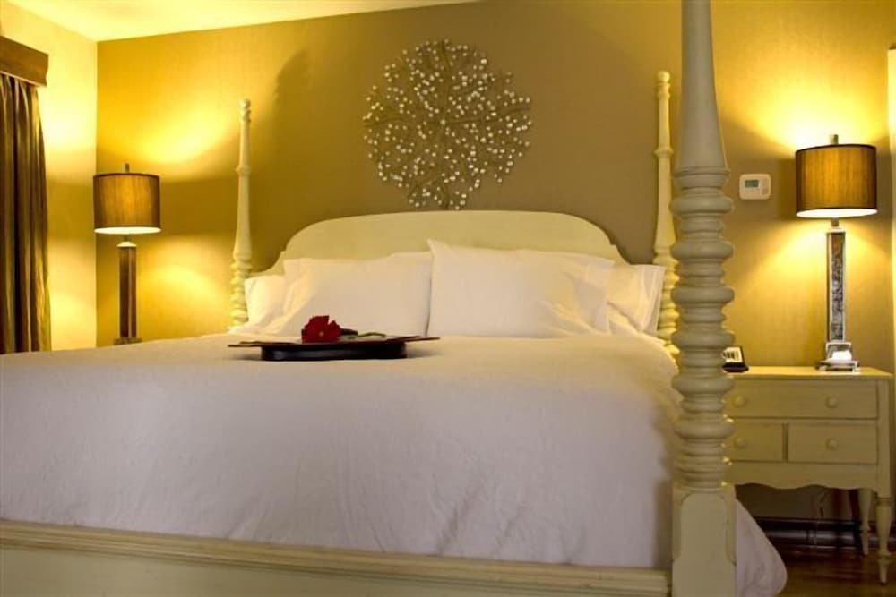 Suite, 1 King Bed, Non Smoking - Photo 7