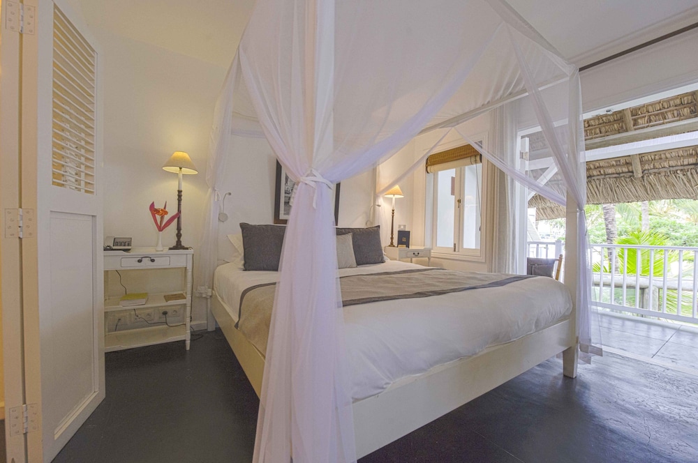 Room (charm)