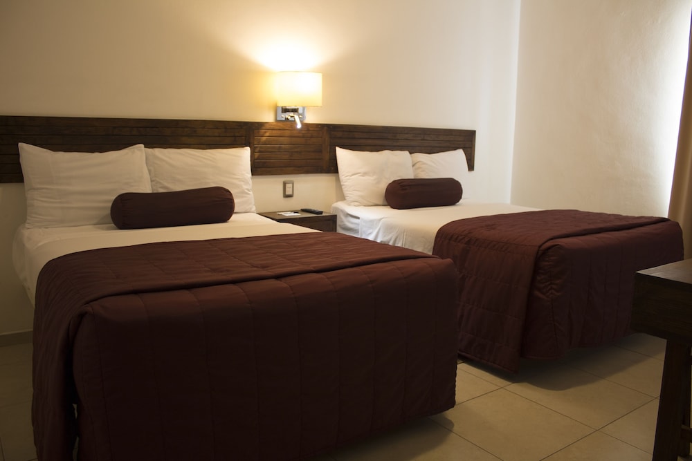 Basic Quadruple Room photo 1