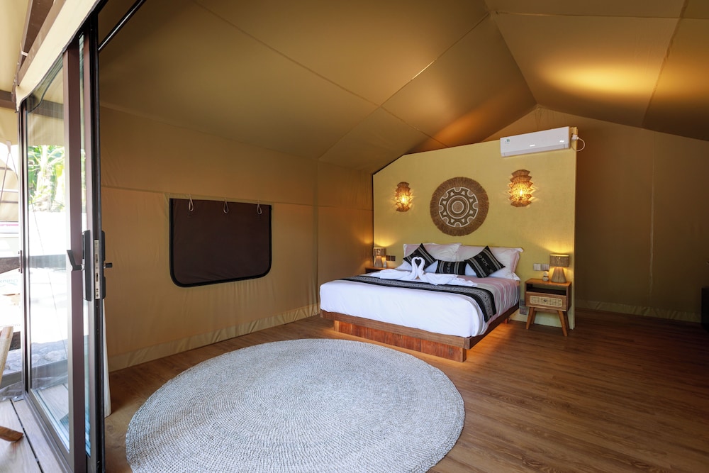 Deluxe Double Room, Garden View photo 3