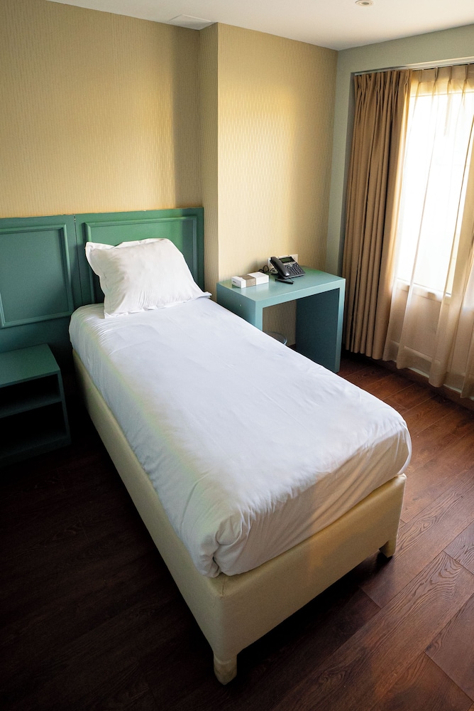 Single Room photo 2