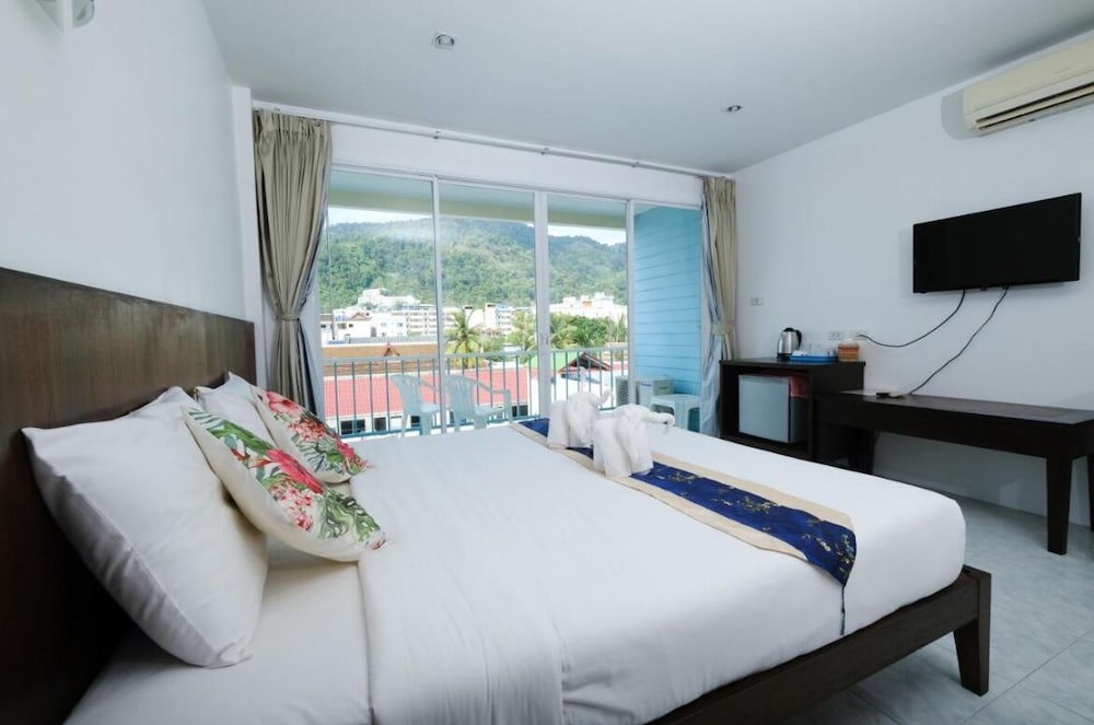Deluxe Double Room, City View