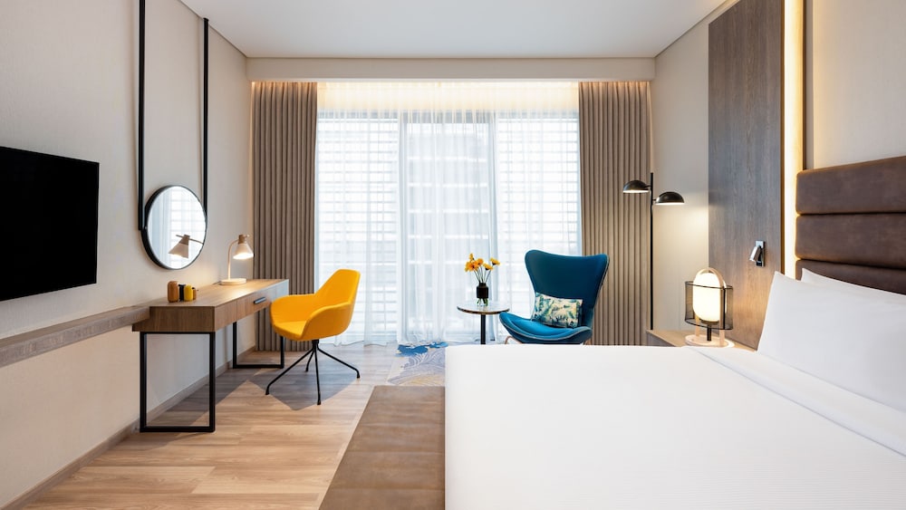 Suite, 1 Bedroom, City View thumbnail 6