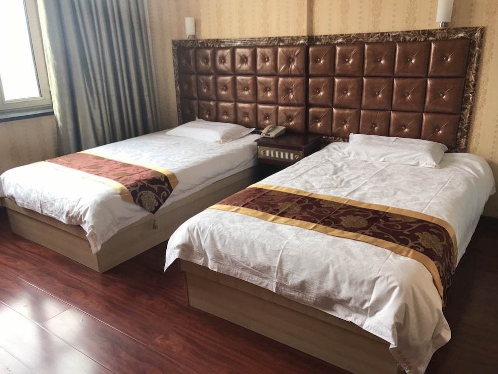 Deluxe Suite photo 2