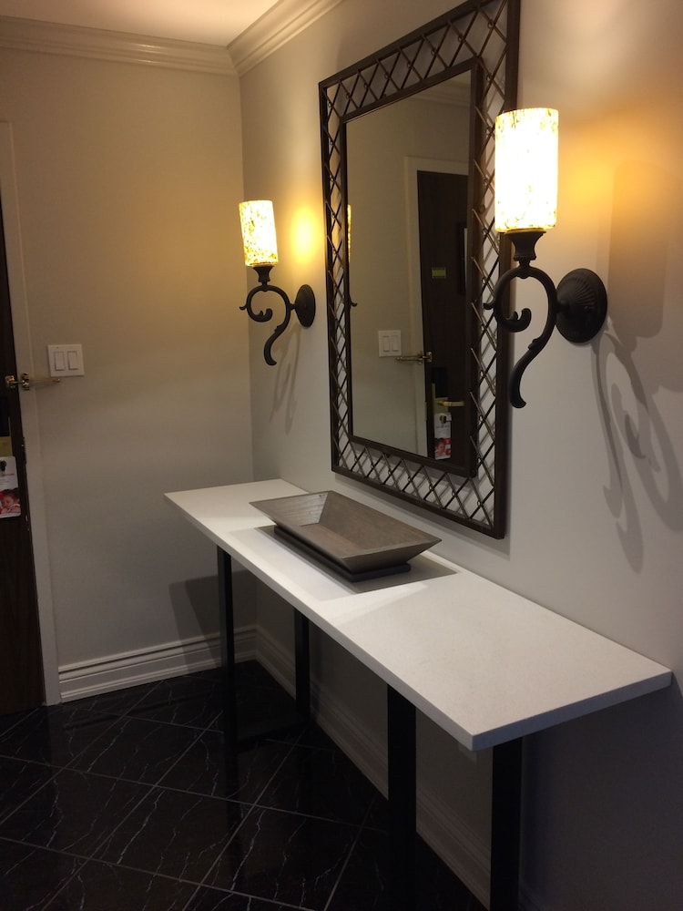 Luxury Suite, 1 Bedroom, Non Smoking (Stair Access Only) photo 3