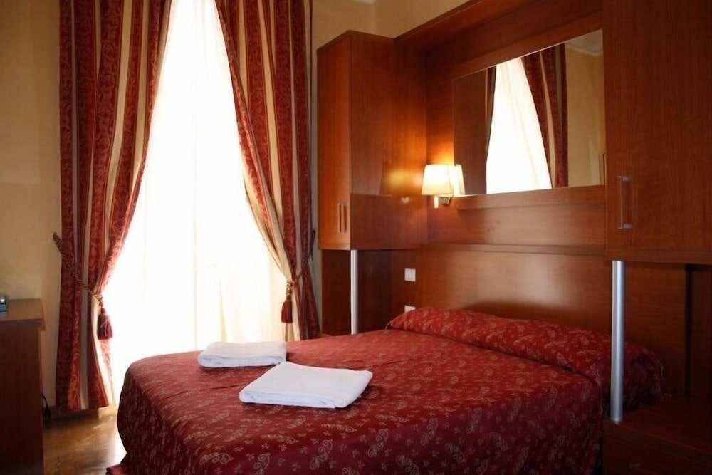 Standard Double or Twin Room, Private Bathroom