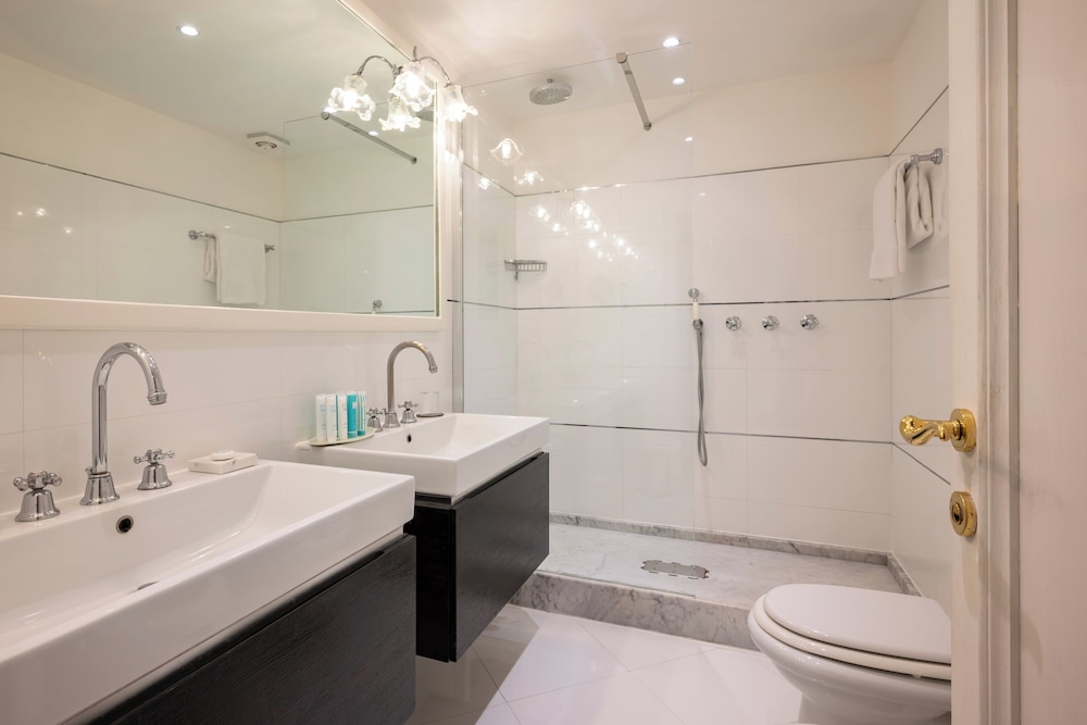 Family Suite - Photo 3