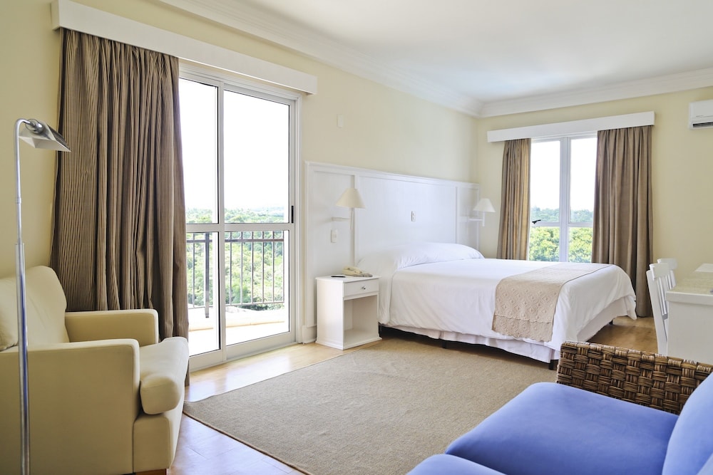 Suite - Photo 3