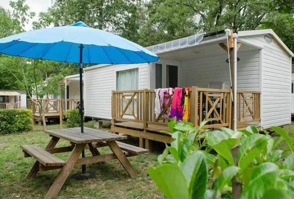 Luxury Cottage, 2 Bedrooms photo 2