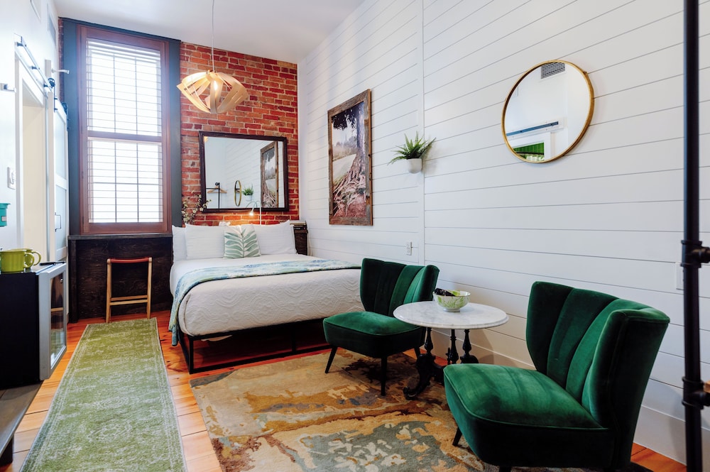 Classic Room, River View