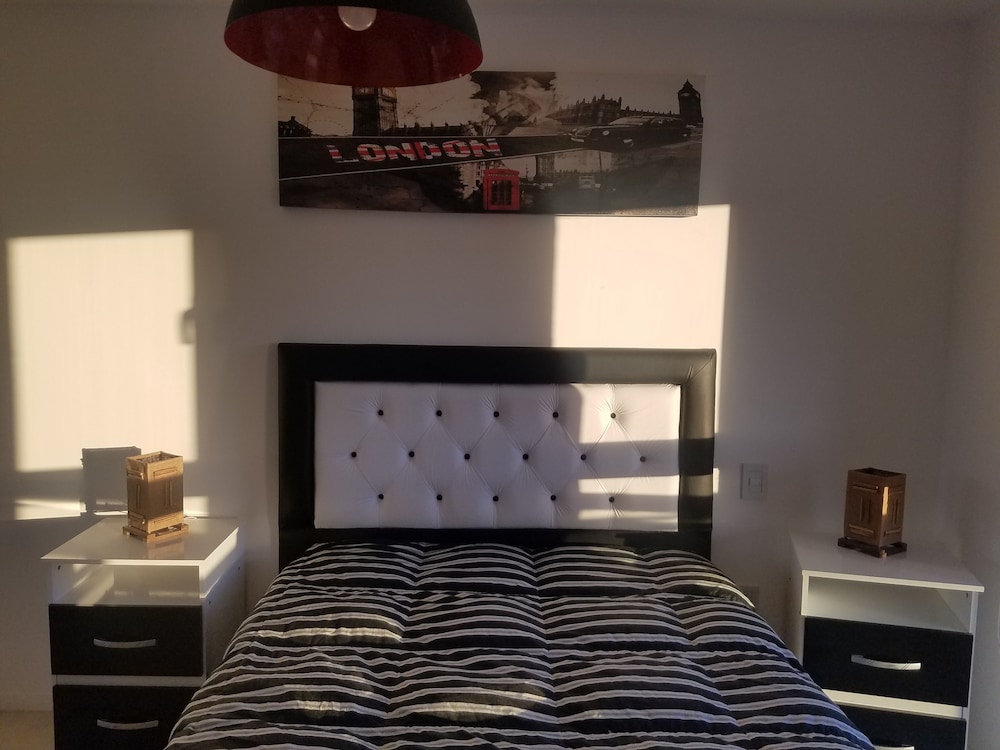 Design Apartment, Multiple Beds, Kitchen, Mountainside