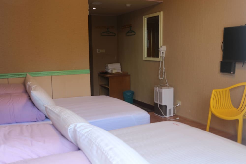 Standard Quadruple Room photo 3