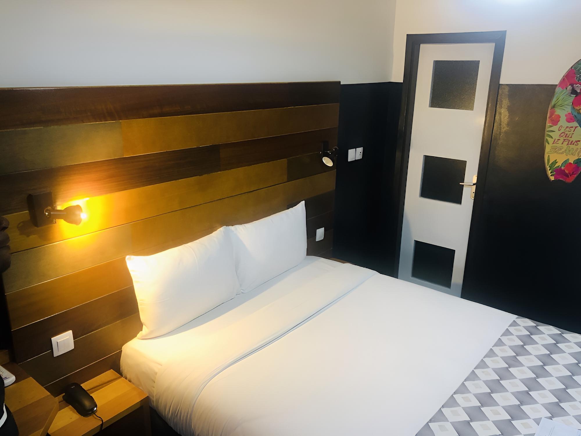 Suite, Jetted Tub, Garden View photo 3