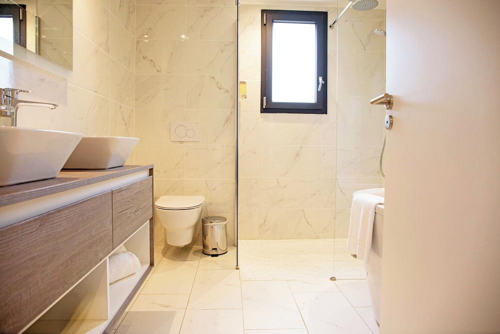 Villa, 2 Bedrooms, Terrace photo 2