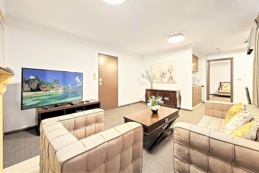 Deluxe Marble Spa Suite photo 3