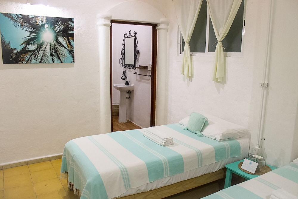 Economy Twin Room
