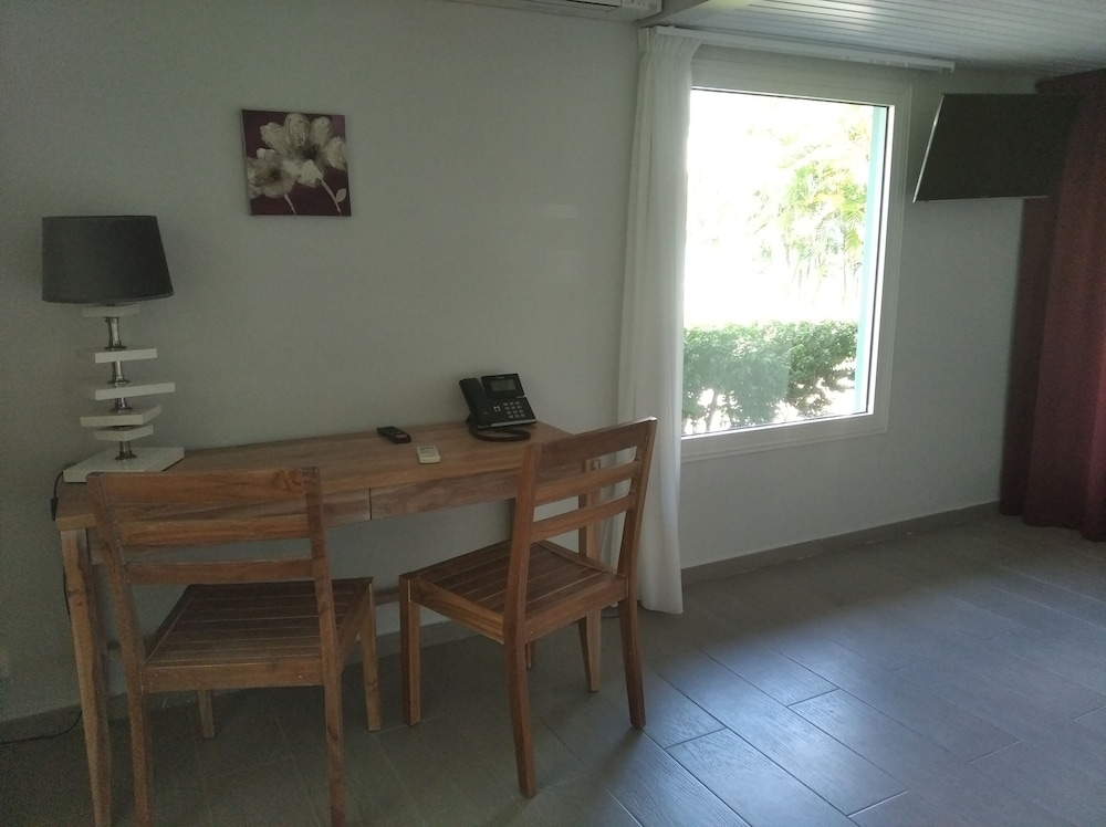 Standard Double Room, Non Smoking, Pool View photo 2