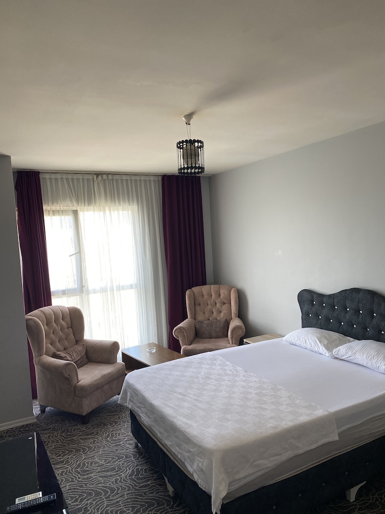 Deluxe Apartment photo 3