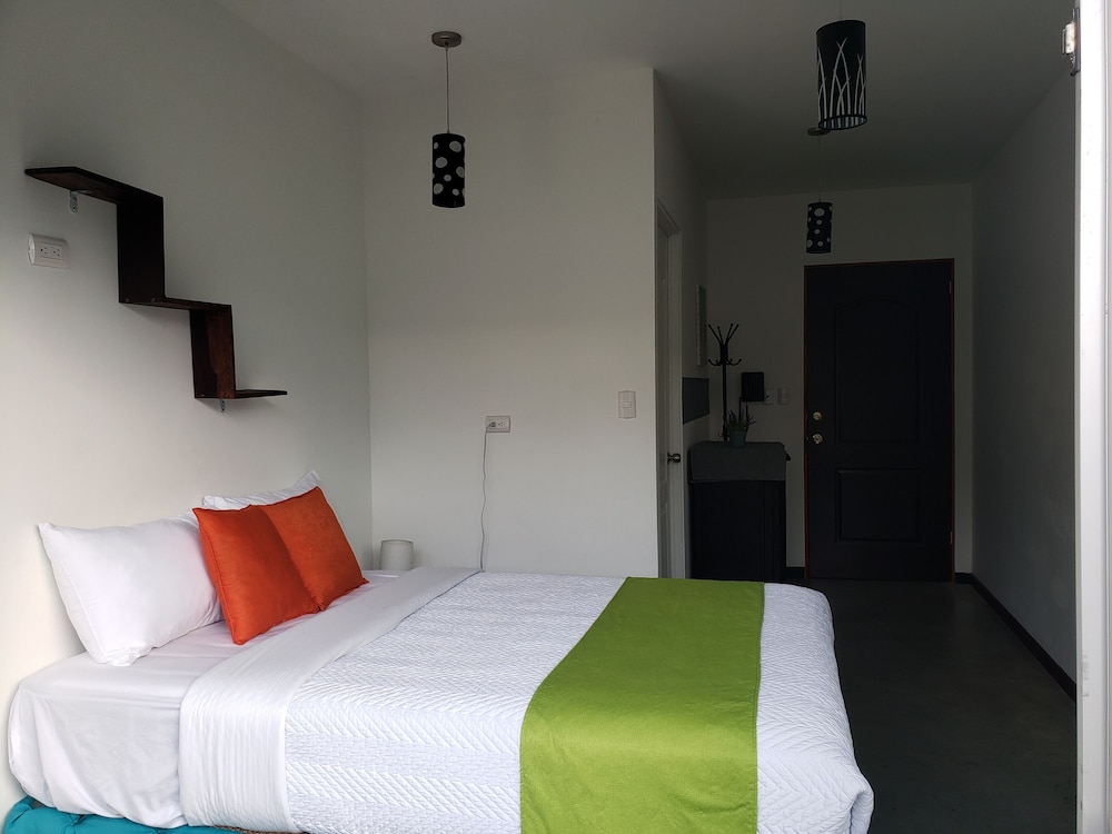 Economy Double Room photo 3