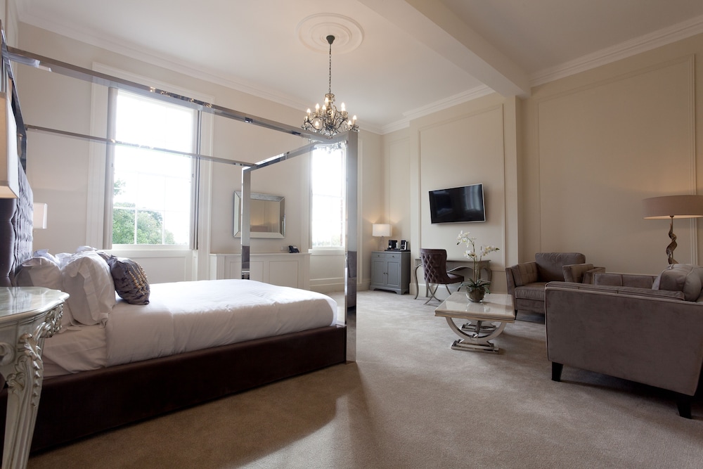 Junior Suite, 1 King Bed photo 3