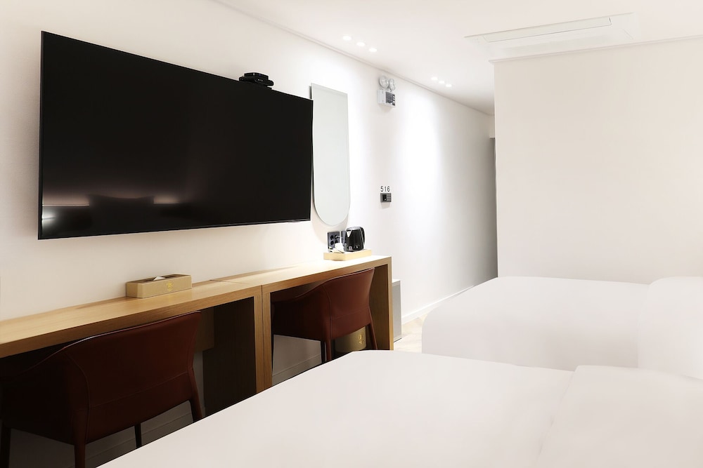 Deluxe Twin Room photo 3