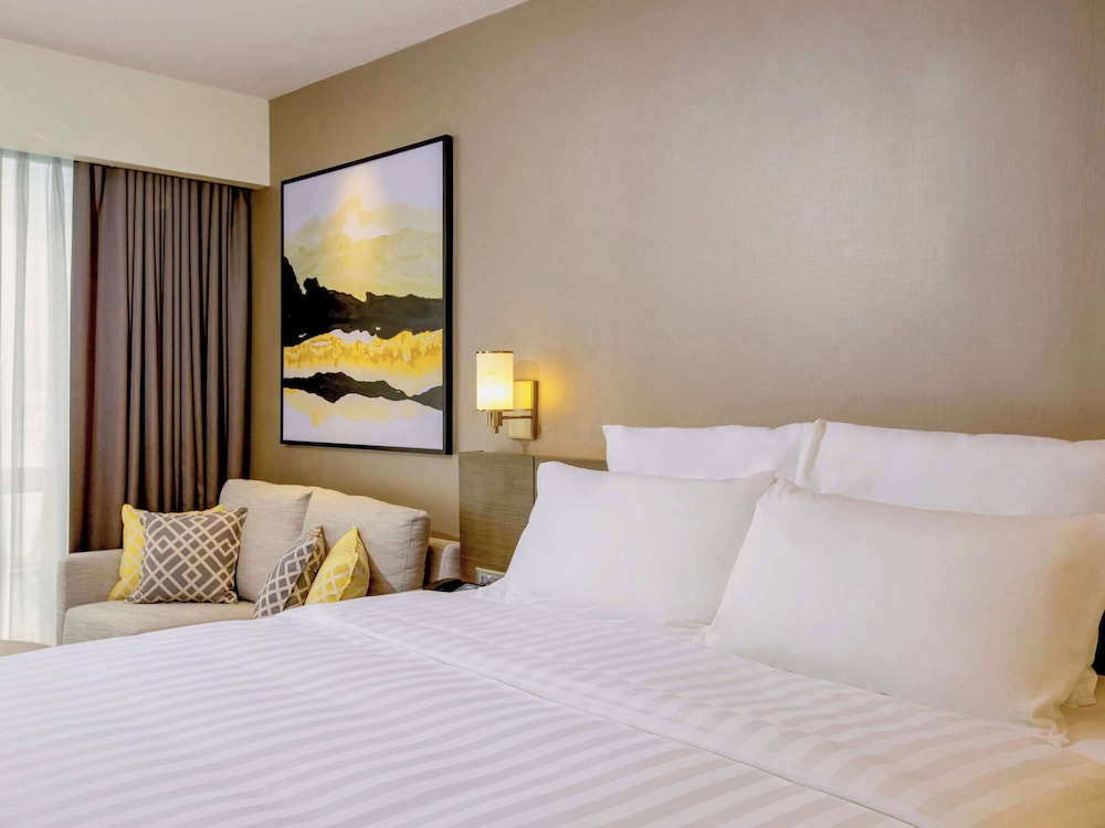 Standard Room, 1 King Bed , River View - Photo 1