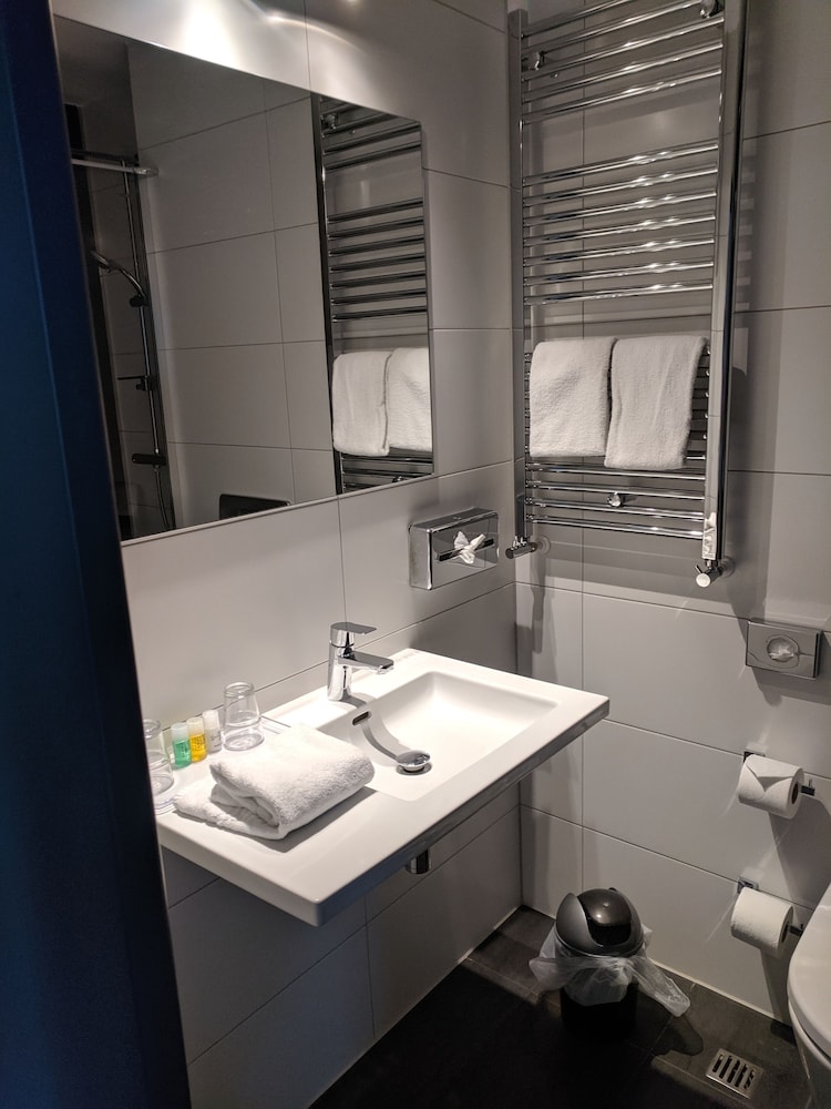 Superior Double Room, City View - Photo 6