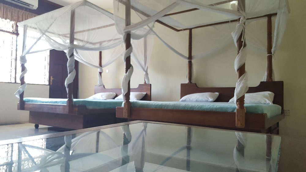 Family Room, 2 Double Beds photo 2