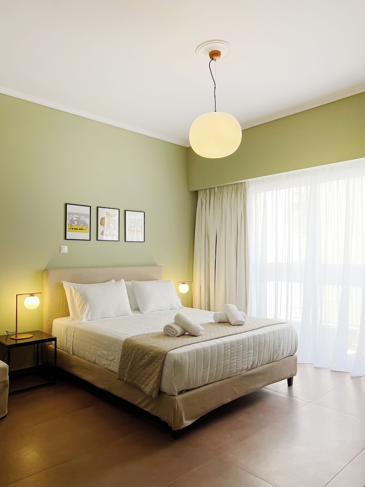 1 Bedroom Apartment (3A) City View photo 2