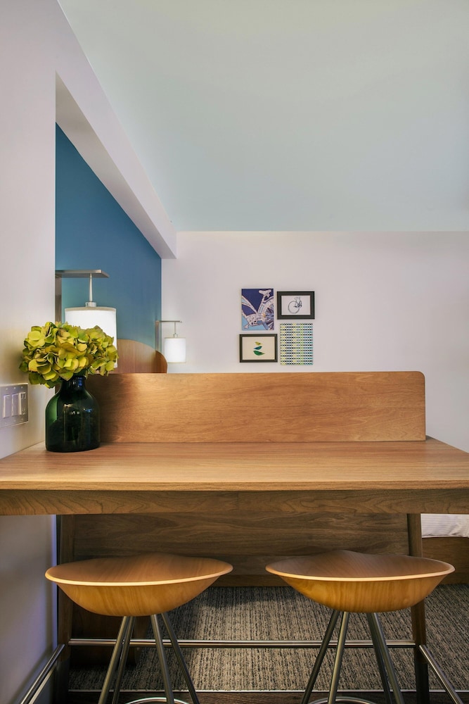 Studio Suite, Multiple Beds, Kitchen - Photo 5