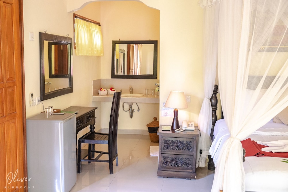 Deluxe Room - Photo 3