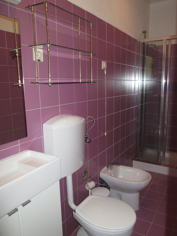 Standard Single Room photo 2