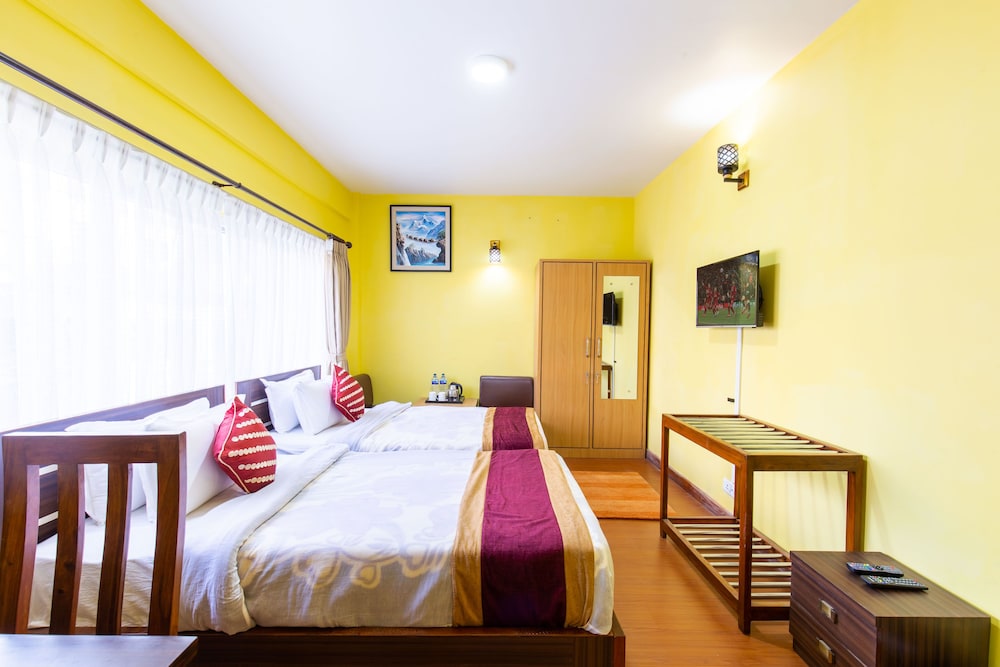 Deluxe Room - Photo 10