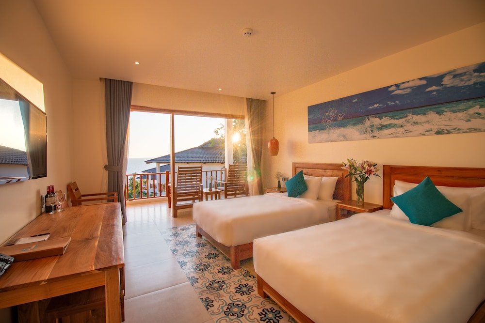 Deluxe Room, 2 Bedrooms, Ocean View photo 3