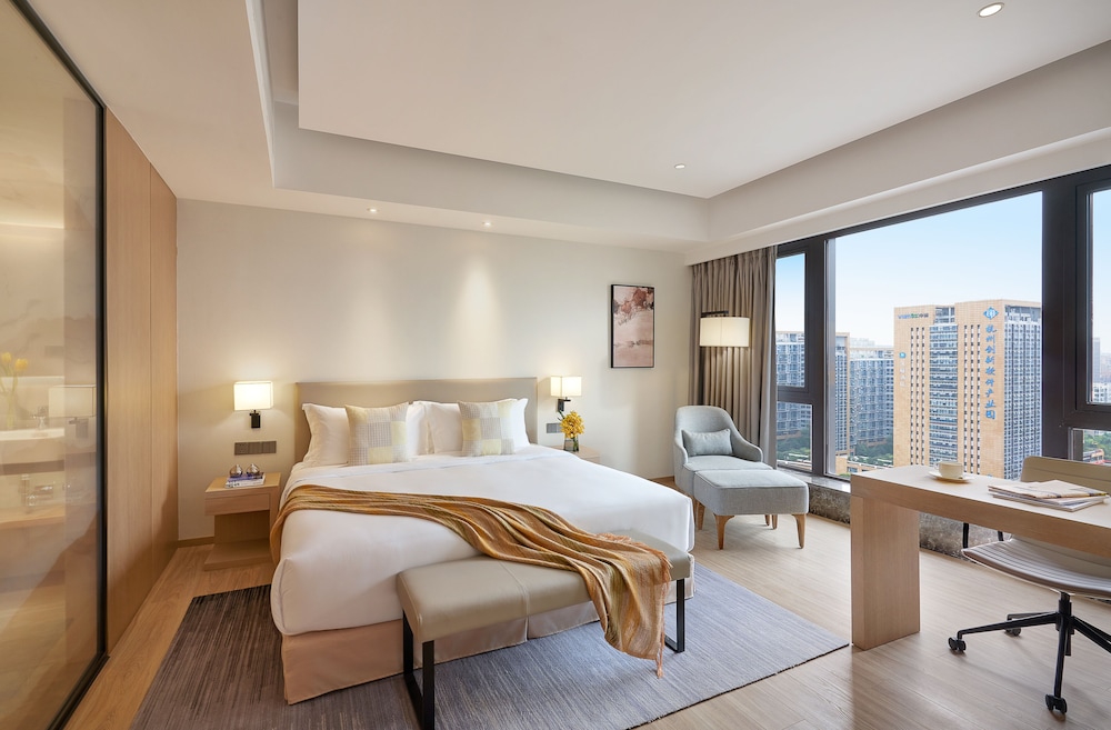 Deluxe Suite, 1 Bedroom - Photo 3