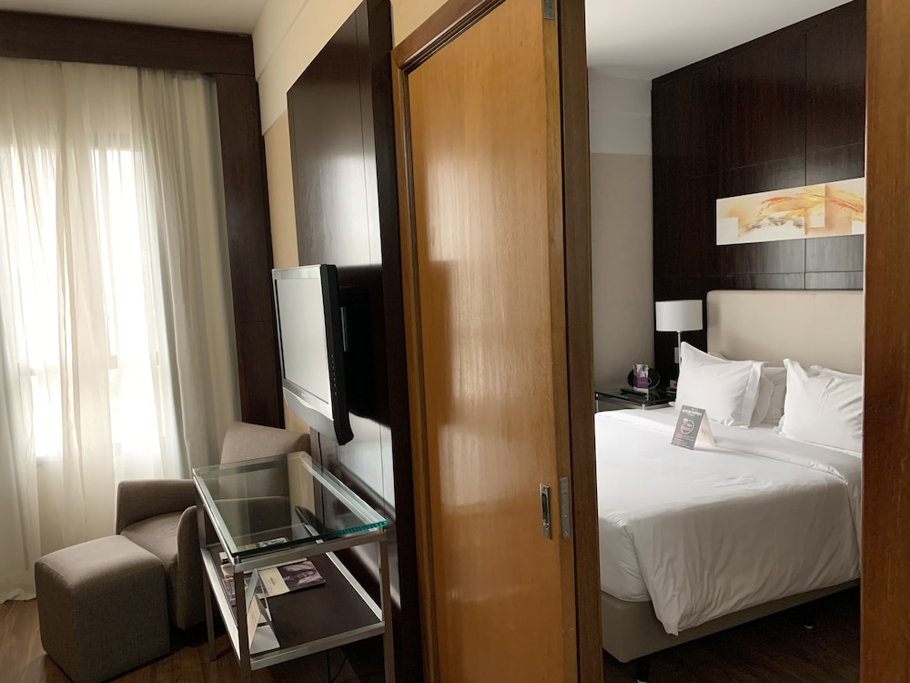 Junior Suite, 1 Double Bed - Photo 6
