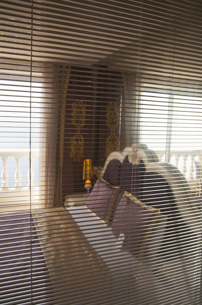 Deluxe Room, Sea View thumbnail 6