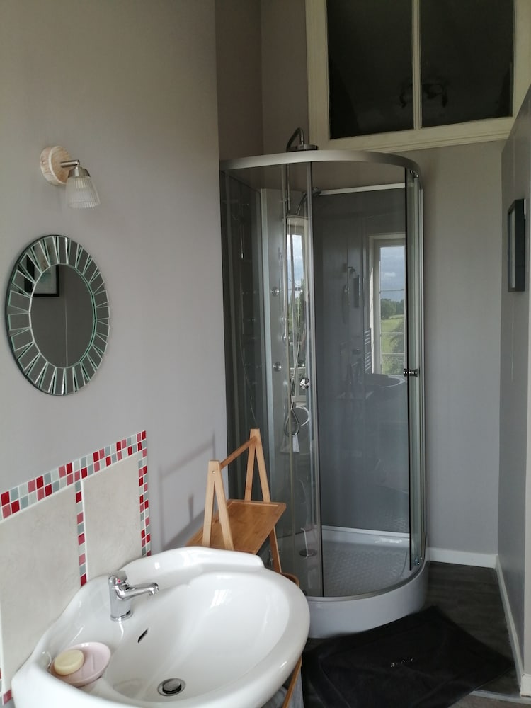 Grand Quadruple Room photo 2