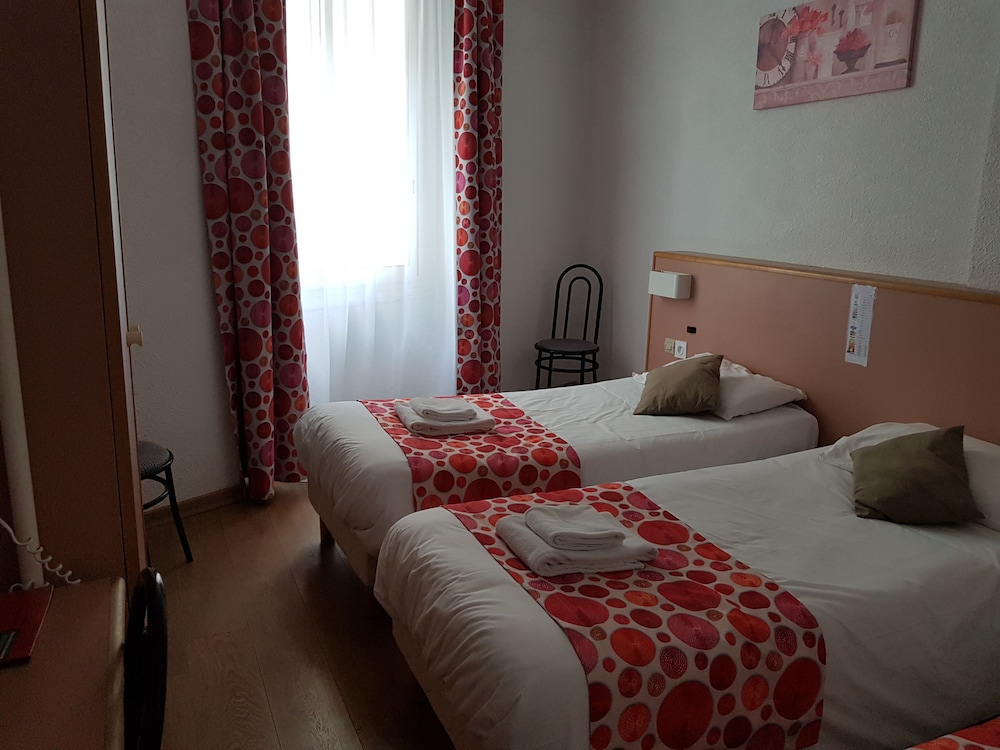 Classic Twin Room photo 1