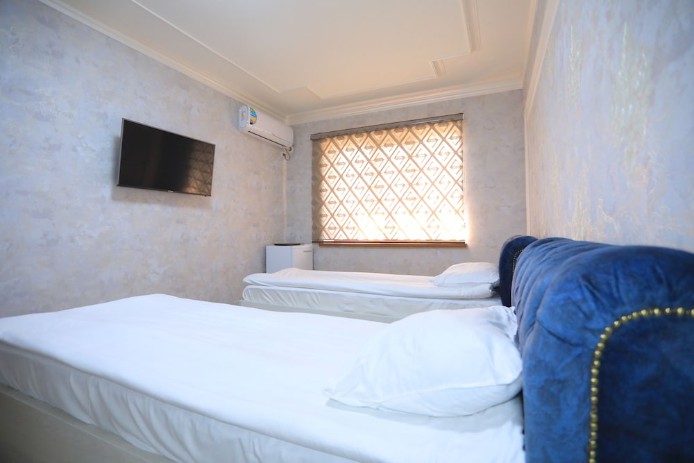 Comfort Twin Room, Balcony, City View