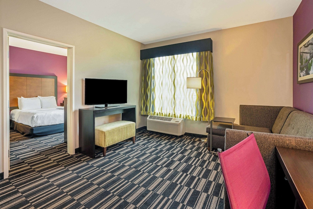 Studio Suite, 1 Bedroom, Non Smoking photo 1