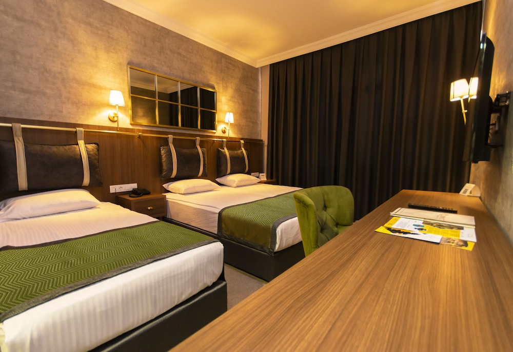 Standard Triple Room - Photo 15