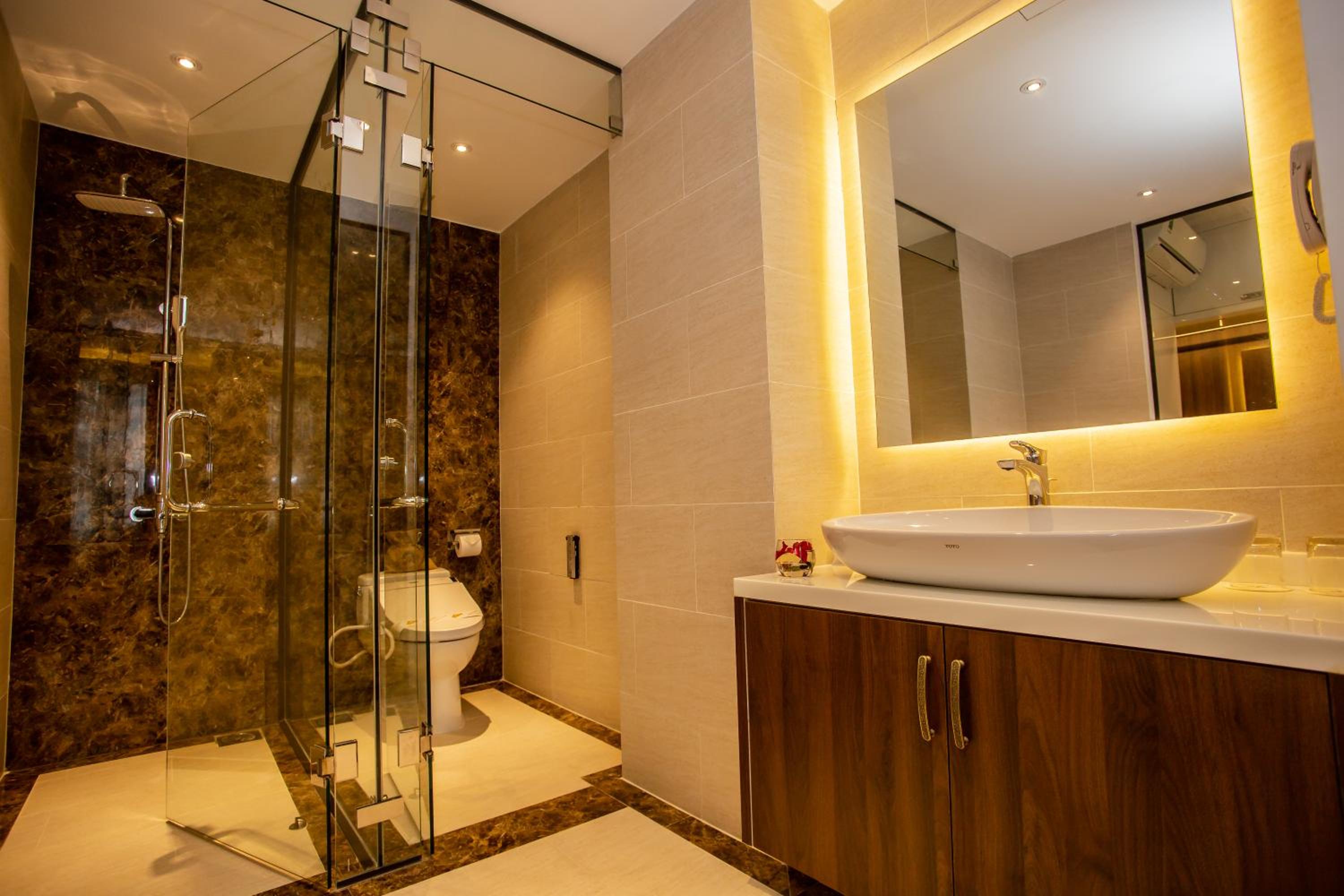 King Suite photo 2